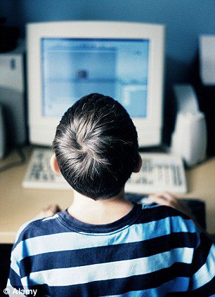 Imagem Estudo indica crianças viciadas em pornografia na internet