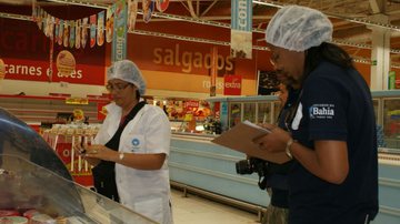 Imagem Supermercados vendiam alimentos com qualidade comprometida em Salvador
