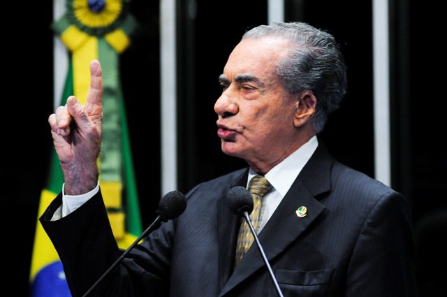 Imagem João Durval faz pronunciamento do Senado