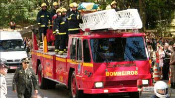 Imagem No velório de Itamar, Lula é aplaudido e Collor vaiado