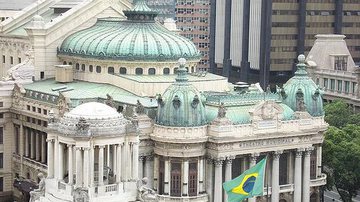 Imagem Theatro Municipal do Rio de Janeiro cancela ópera por falta de verbas