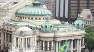 Imagem Theatro Municipal do Rio de Janeiro cancela ópera por falta de verbas