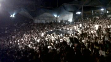 Imagem Ana Carolina canta de Djavan a Leandro e Leonardo em show na Concha