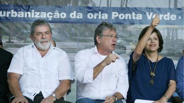 Imagem Tucano pede voto para Dilma