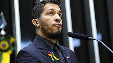 Imagem Jean Wyllys defende união gay e recebe ameaças de morte 