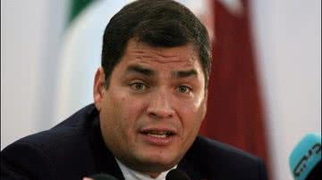 Imagem Correa inicia caça às bruxas