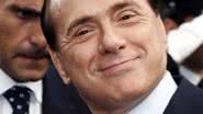 Imagem Berlusconi diz que está 'muito velho' para tanto sexo