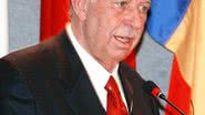 Imagem José Alencar deixa hospital