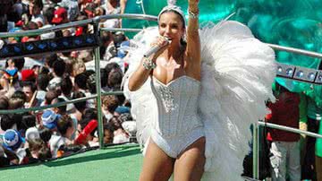 Imagem Ivete é cotada para desfilar na Portela