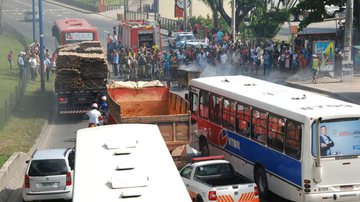 Imagem Morte de motorista leva população a fechar a Bonocô
