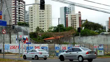 Imagem Sinaleira quebrada na Paulo VI complica trânsito