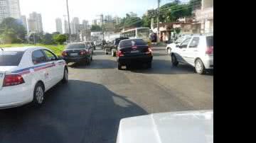 Imagem Carro quebrado causa lentidão na Vasco da Gama