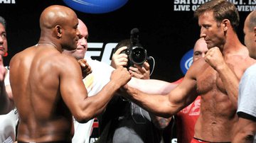 Imagem Anderson Silva luta para ampliar recordes no UFC Rio