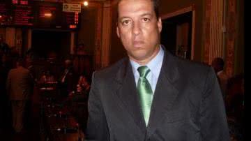 Imagem Adriano Meireles agora é PR