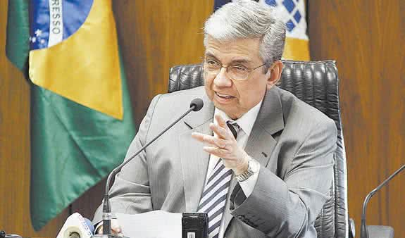 Imagem Aposentados vão pedir reajuste de 7,35% a ministro