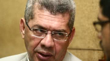Roberto Viana