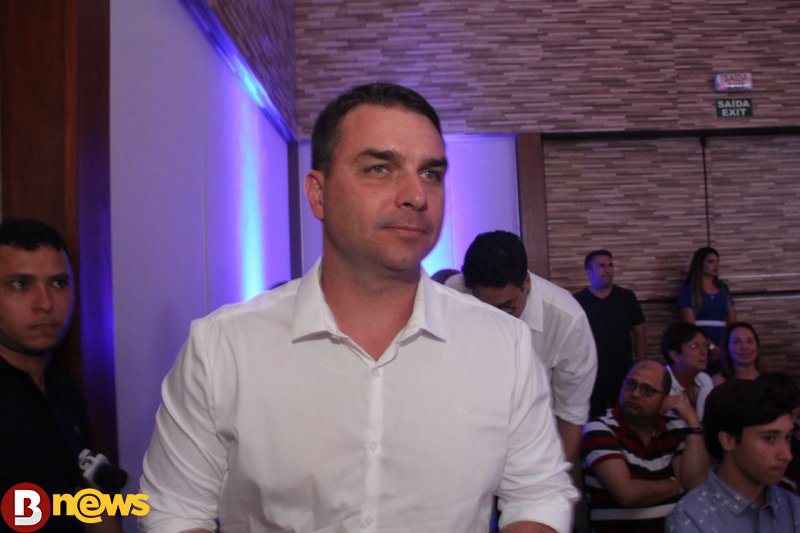 Flávio Bolsonaro em última visita registrada a Salvador, em 2019 (Foto: Roberto Viana/BNews)