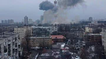 Imagem Rússia é acusada de usar bombas de fósforo branco em ataque na Ucrânia