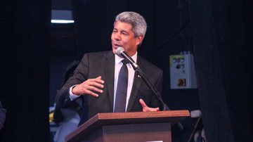 Governador Jerônimo Rodrigues comenta encontro com Eduardo Leite - Domingos Junior / BNews