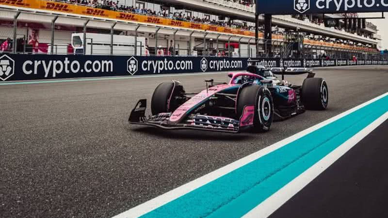Reprodução / Redes Sociais / Instagram / @alpinef1team