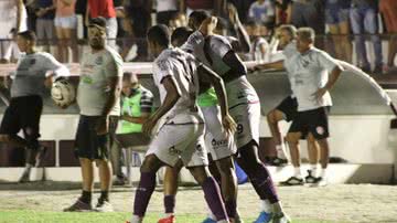 Hilton Oliveira/ Jacuipense