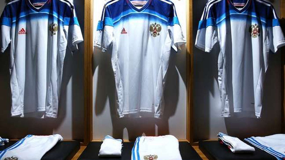 Adidas suspende patrocínio com a seleção Russa de futebol - Portal Salvador  FM