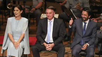 Michelle Bolsonaro, Jair Bolsonaro e o prefeito de SP, Ricardo Nunes. - André Bueno/Rede Câmara