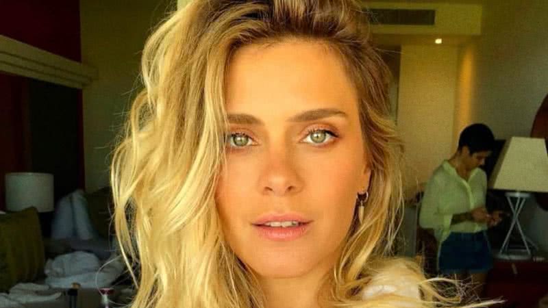 Vídeo: Após ter nudes vazados, Carolina Dieckmann faz alerta aos seguidores com base em drama vivido