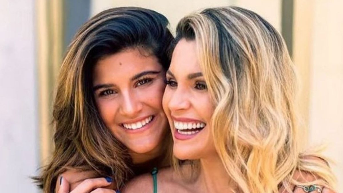Seguindo os passos da mãe, filha de Flavia Alessandra surge nua e causa alvoroço na web; veja as