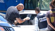 Carro de dentista assassinado é periciado