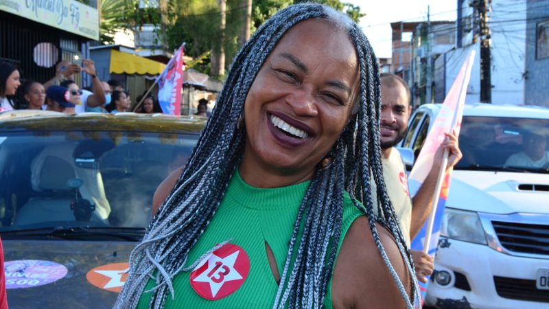 Olívia Santana abre o jogo sobre sucessão à Presidência da ALBA; confira