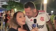 Imagem Torcedor do Flamengo assedia repórter do Equador durante matéria ao vivo; veja vídeo