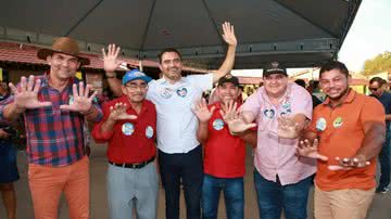 Reprodução / Instagram @wanderleibarbosaoficial