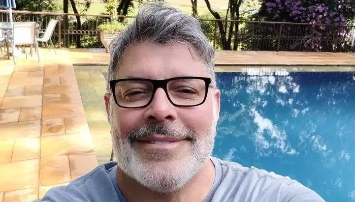 Reprodução/ Instagram @alexandrefrota_oficial