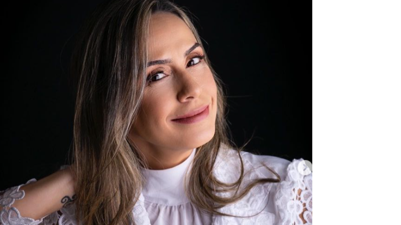 Reprodução/ Instagram @cyntiacalmonnutri