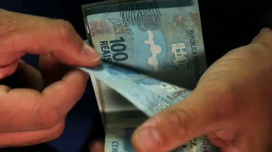 As interrupções causam impacto ao mercado financeiro, impedindo a venda por bancos e instituições financeiras - Agência Brasil