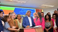 Governador entrega à ALBA projeto de lei que cria empresa estatal de audiovisual