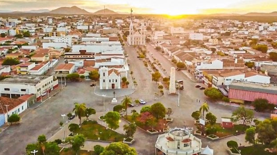 O prefeito de Pombal (PB), Abmael de Sousa Lacerda, conhecido como Dr. Verissinho, foi detido por crimes eleitorais - Divulgação