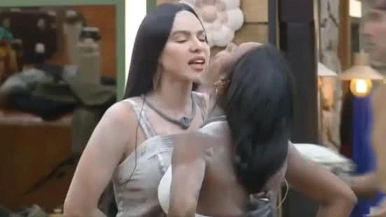 Reprodução / Record