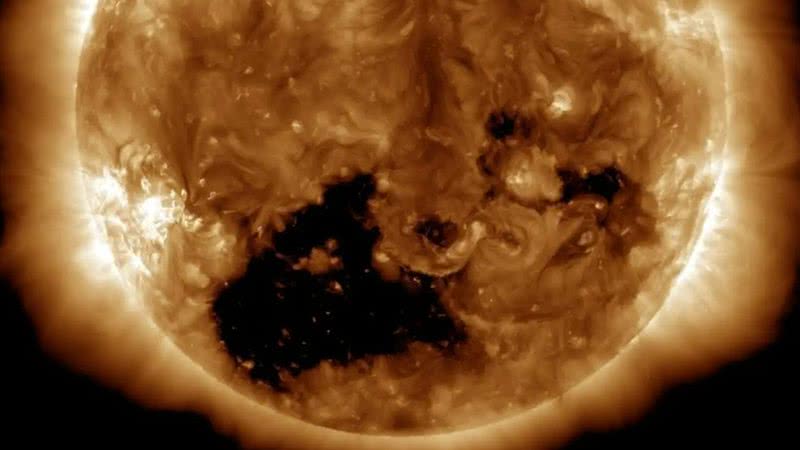 Buraco possui cerca de 800 mil quilômetros - Reprodução | Solar Dynamics