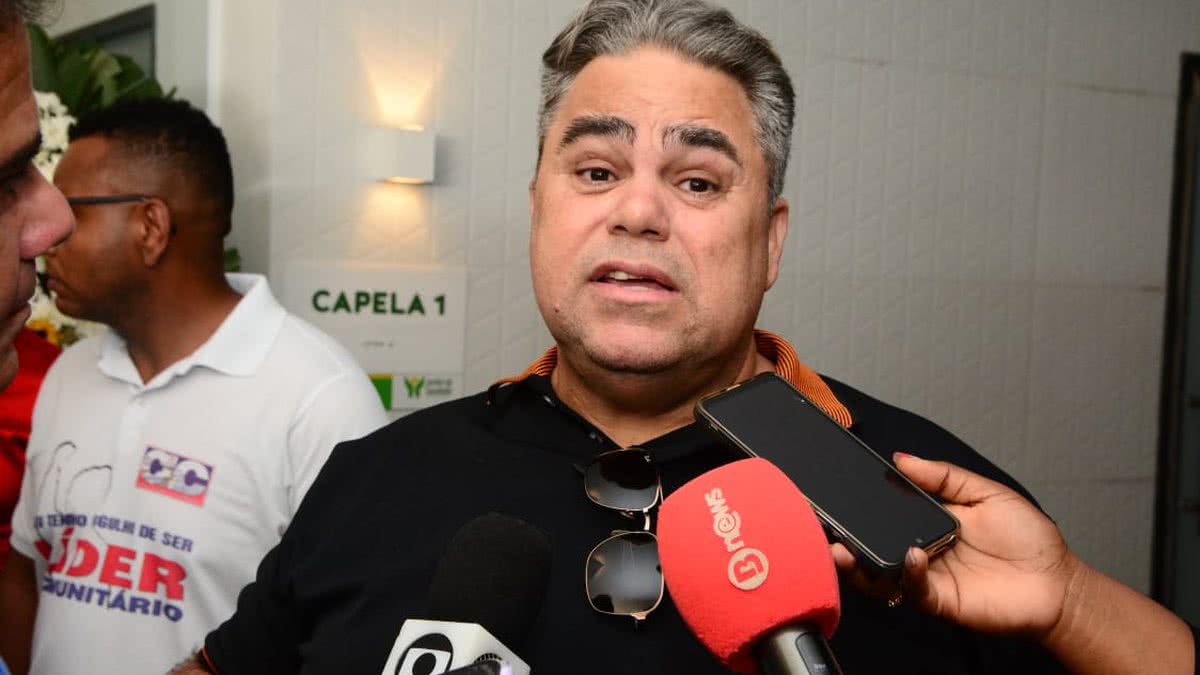 Filho de Raimundo Varela revela sofrimento do apresentador 'dormia sem saber se iria acordar' Filho de Raimundo Varela revela sofrimento do apresentador 'dormia sem saber se iria acordar'