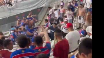 Imagem Torcedores do Fortaleza saem na mão durante semifinal da Sul-Americana