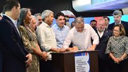 Ao lado de ministros, Jerônimo faz entrega e anúncios de obras em portos e aeroporto baianos