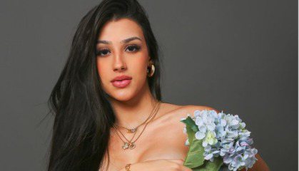 Bia Miranda surpreende e posa com o ex após troca de farpas; confira
