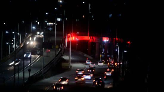Um homem foi assassinado na noite desta sexta-feira (27) na Avenida ACM - Reprodução / Jefferson Peixoto/ Secom