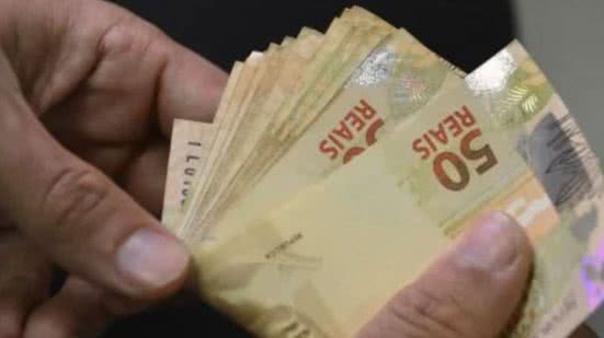 O estado teve a redução de 28.438 consumidores negativados, contabilizando de 4.659.408 em julho para 4.630.970 em agosto - Marcelo Casal Jr. / Agência Brasil