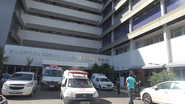 Testemunhas relataram que dois homens tentaram roubar uma moto em frente à casa da mulher - Divulgação / Hospital Geral Roberto