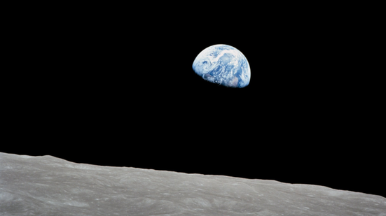 Fenômeno raro atrai espécie de "segunda Lua" para perto da terra - Fotos Públicas