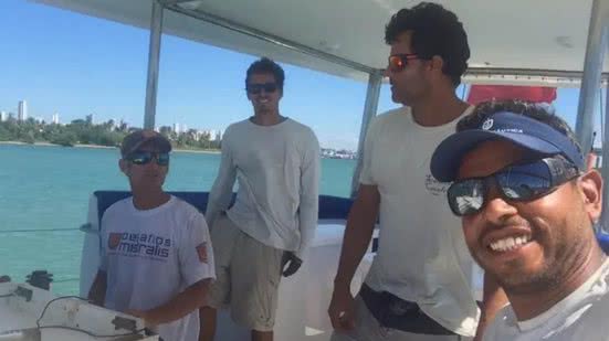 Da esq. para a dir.: o capitão francês Olivier Thomas, Rodrigo Dantas, Daniel Dantas e Daniel Guerra - Arquivo Pessoal