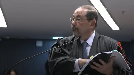 Reprodução / YouTube